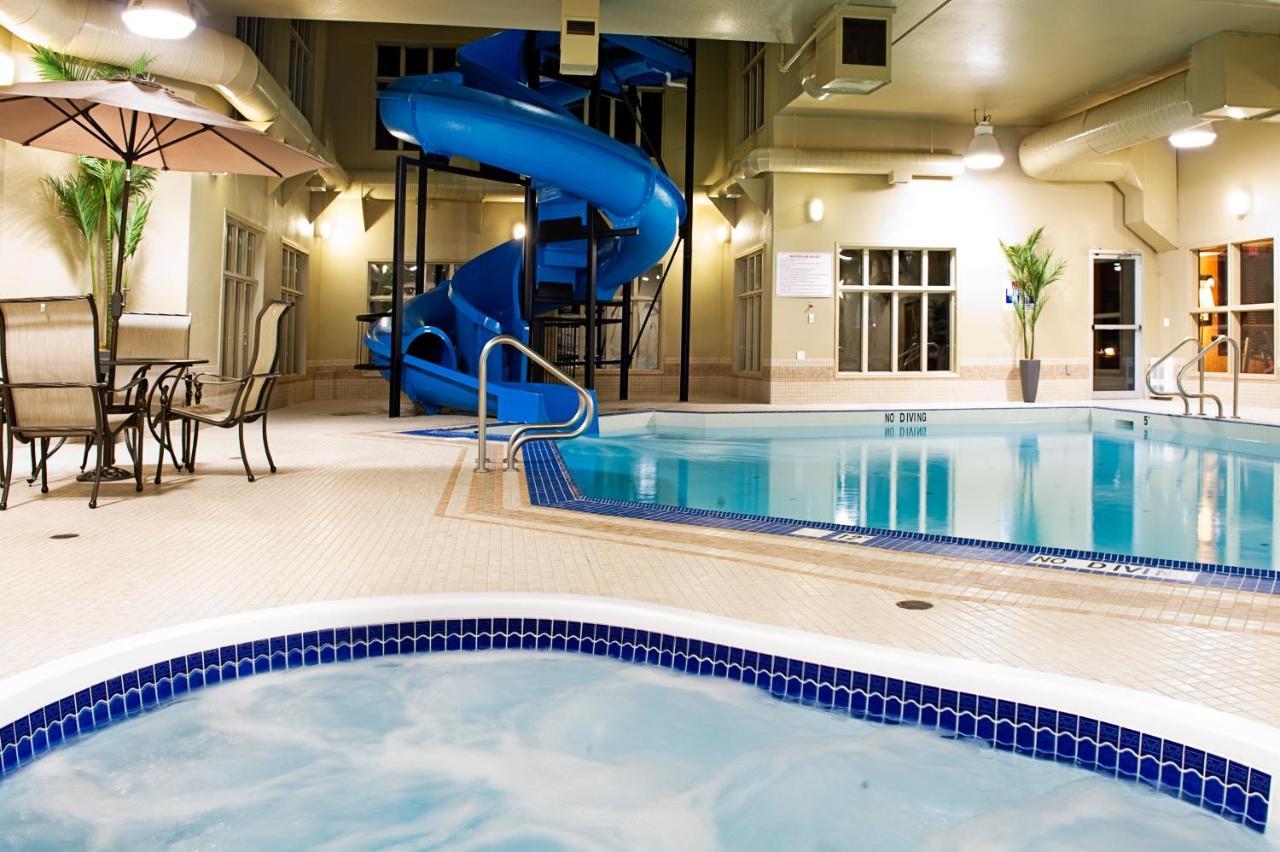 Holiday Inn Express Grande Prairie By Ihg Exterior foto
