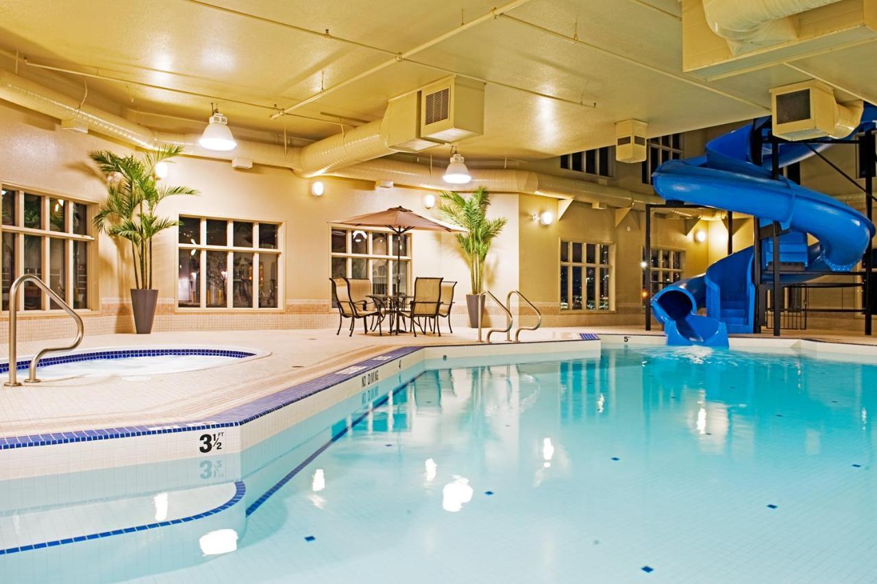 Holiday Inn Express Grande Prairie By Ihg Exterior foto