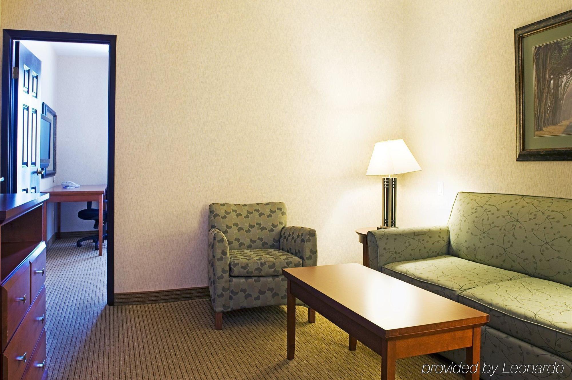 Holiday Inn Express Grande Prairie By Ihg Zimmer foto